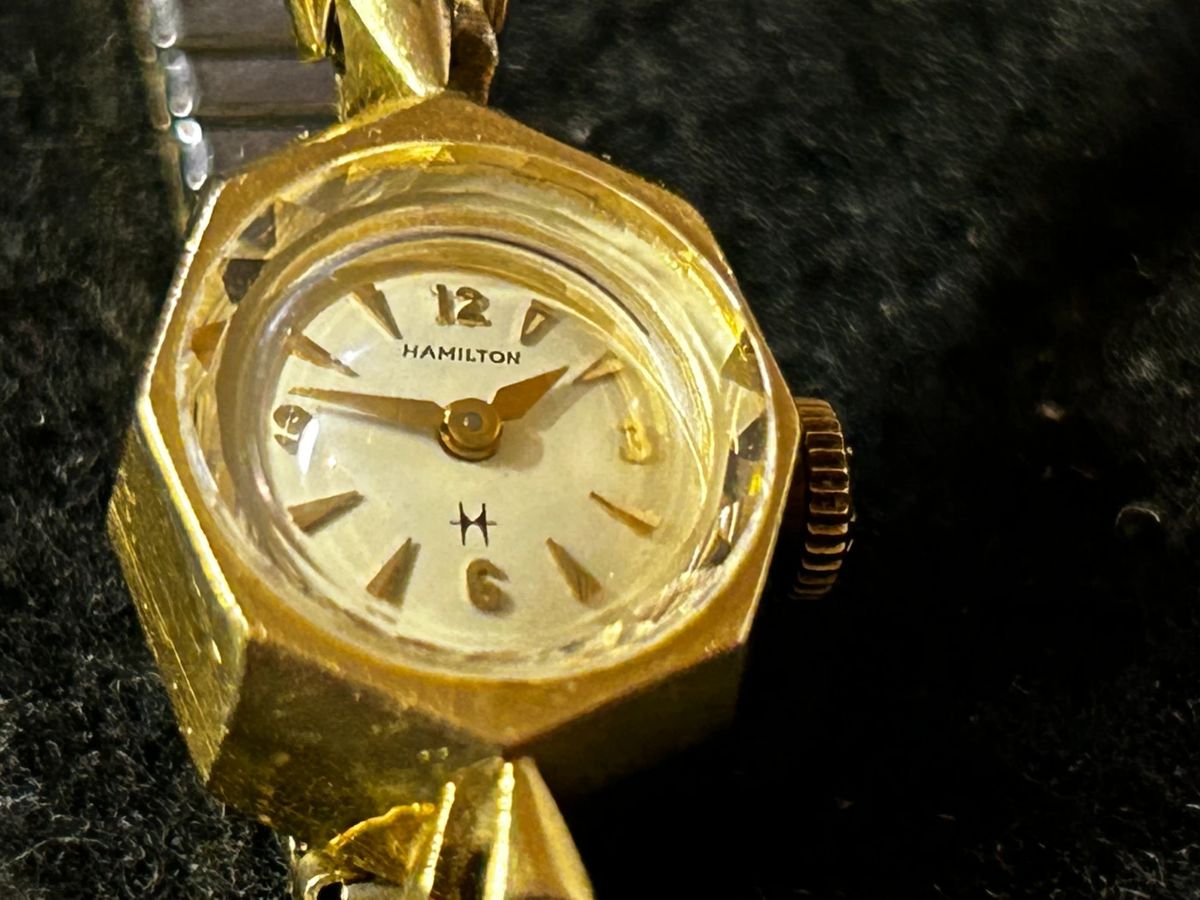 Warehouse, Collectible, Coins, silver, Sports... starts on 9/16/2023