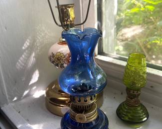 Antiq hurricane lamps