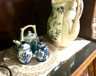 Asian tea set Blue & white