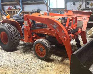 Kubota L2050 Tractor 