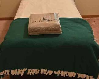 Twin Bed W Sheets Blanket 