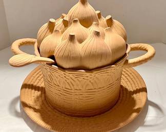 Vintage 1982 Terra Cotta Onion Soup Tureen Sigma Tastesetter