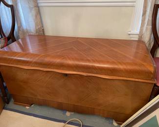Lane cedar chest 