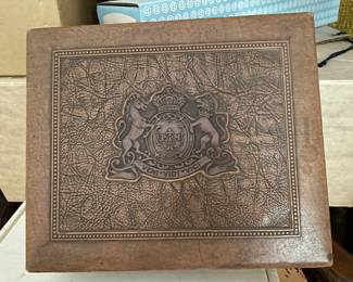 Cigar box