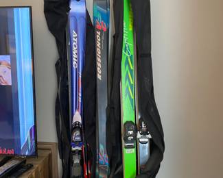 skis'