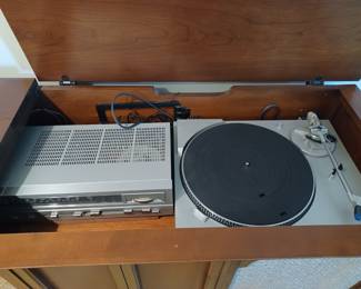 Cabinet turntable and radio , works