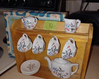 child's tea set