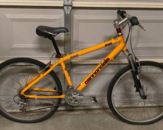 Cannondale M400 Mountain Bike