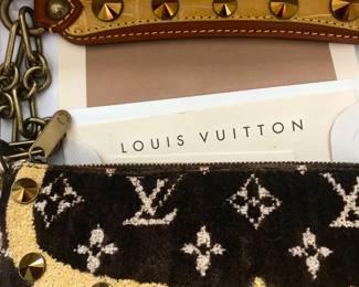 Detail
Louis Vuitton
Trompe L'oeil 
Velvet Monogram Pochette
$1600