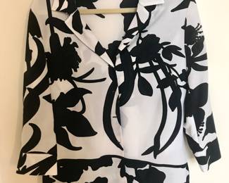 ESCADA
black & white floral blouse
100% cotton
large
$100

