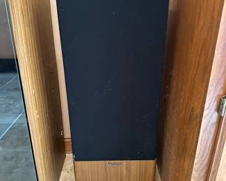 Pair of vintage Kenwood speakers