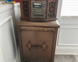 Radios, model airplane, 78 Record Player (Works)