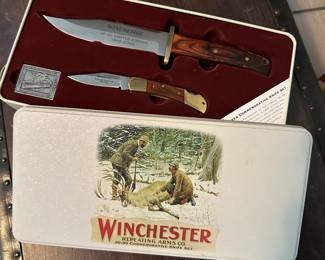 Very Cool Winchester Knife Set