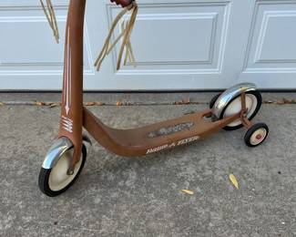 Vintage Radio Flyer scooter