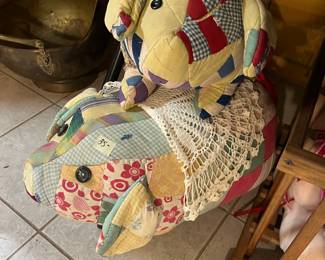 Hand-made quilt pigs! 