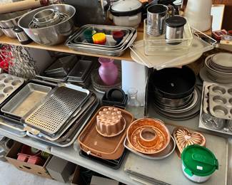 Loads of great quality kitchenware