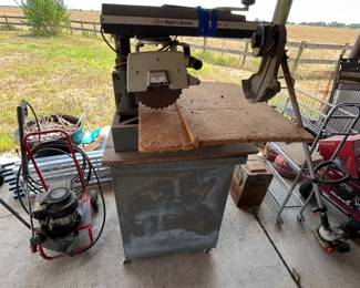 Vintage Dewalt / Black & Decker radial arm saw