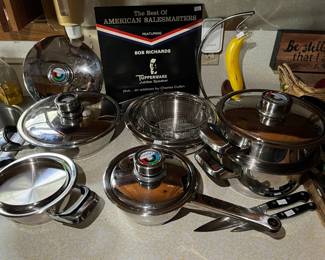 Excellent set of quality Rainbow cookware