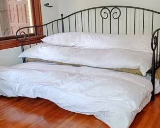 large day bed