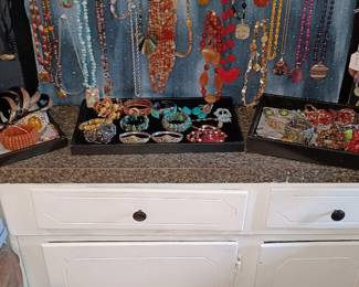 costume jewelry lots