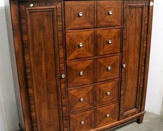 icAKoMPnq72ndd Hu UthAm