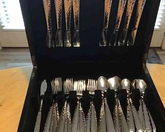 Cambridge Silversmith LTD Flatware In Chest