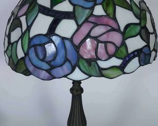 Tiffany Style Table Lamp