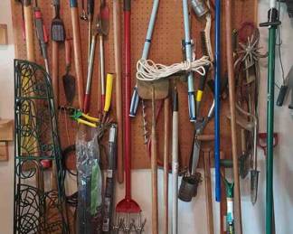 Wall of Everthing Gardening