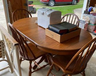 NICE oak table with chairs