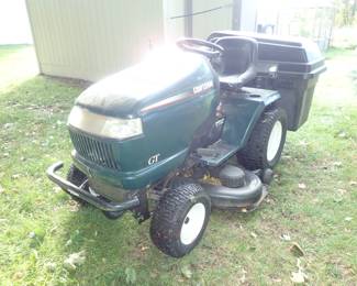 RIDING LAWN MOWER  - CRAFTSMAN  GT - KOHLER PRO 22 V-TWIN - 46" CUT  - WITH BAGGER - RUNS GOOD