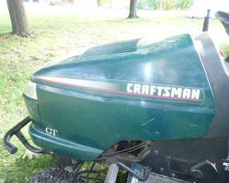 RIDING LAWN MOWER  - CRAFTSMAN  GT - KOHLER PRO 22 V-TWIN - 46" CUT  - WITH BAGGER - RUNS GOOD