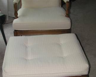 Chair w/ottoman