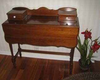 Side table with one drop leaf