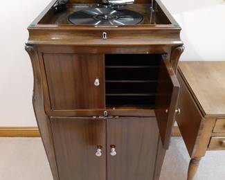 Perfect Condition Working Antique Victrola with Cabinet