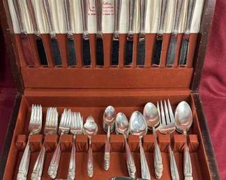 Holmes And Edwards Silverplate Flatware Set
