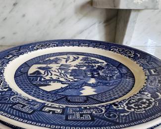 Item 51:1 has small chip underneath & one has small chip on top edge