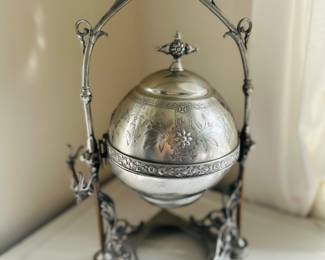 Item 97: silverplate Meridan Victorian butter dish $149