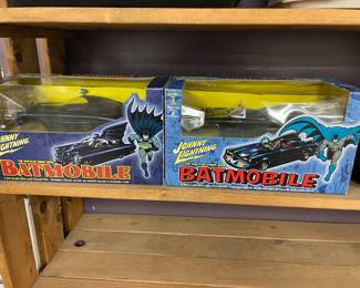 Batmobile - Johnny Lightning