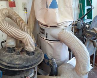 Delta dust collector