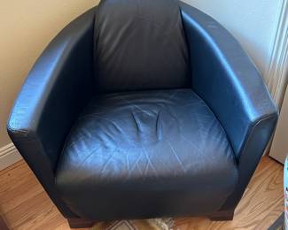 Calia Salotti Leather Club Chair