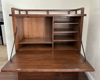 Maria Yee Shinto Office Desk / Cabinet