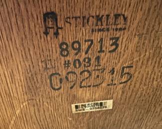 Stickley Dining Table w/ 2 Leaves and Pads