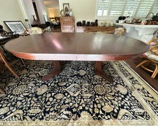 Stickley Dining Table w/ 2 Leaves and Pads