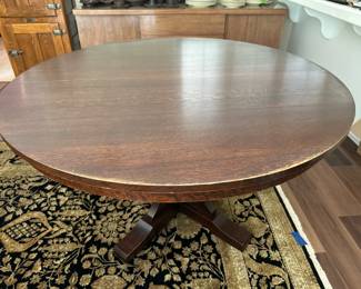 Stickley Dining Table w/ 2 Leaves and Pads