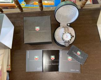 TAG HEUER Formula 1 Professional Men's Wristwatch w/Box and all Paperwork. "WORKS" 