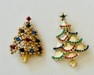 Eisenberg (L) and Gerry's (R) Christmas tree brooches
