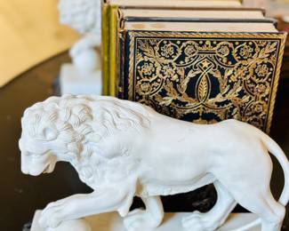 Lion bookends