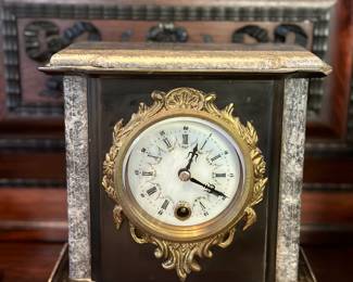 Mantle Clock