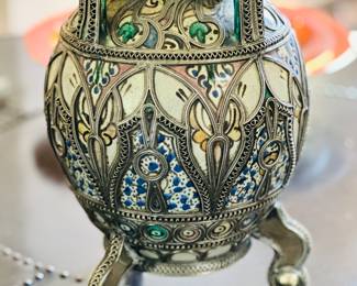 Moroccan Urn 