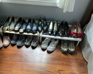 Women's shoes and tennis shoes (size 9, 9.5)